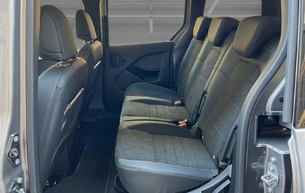 Mercedes-Benz T-класа EQT 200 = Premium Plus = Гаранция, снимка 11 - Автомобили и джипове - 53094972