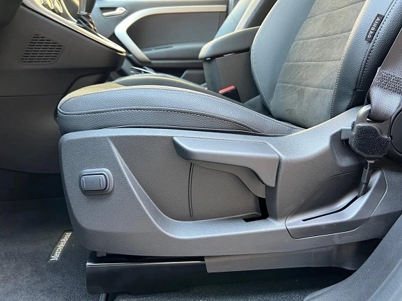 Mercedes-Benz T-класа EQT 200 = Premium Plus = Гаранция, снимка 4 - Автомобили и джипове - 53094972