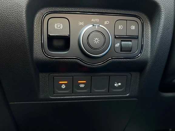 Mercedes-Benz T-класа EQT 200 = Premium Plus = Гаранция, снимка 5 - Автомобили и джипове - 53094972