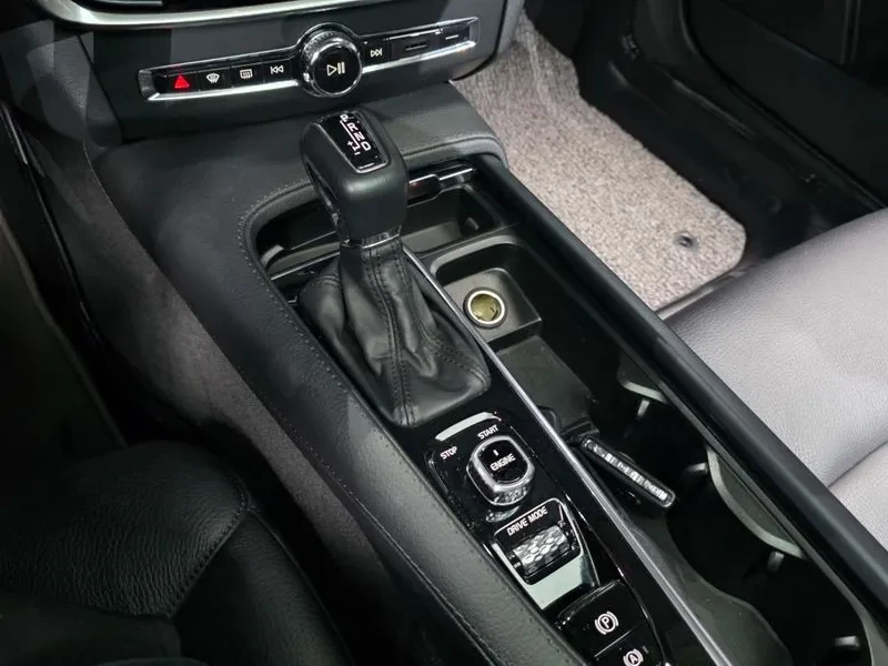 Volvo S90 D5 AWD MOMENTUM | Mobile.bg � ����������� 9