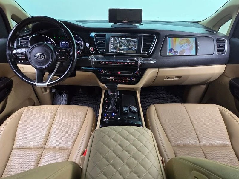 Kia Carnival 9-seater Noblesse| 200к.с., снимка 7 - Автомобили и джипове - 56294722