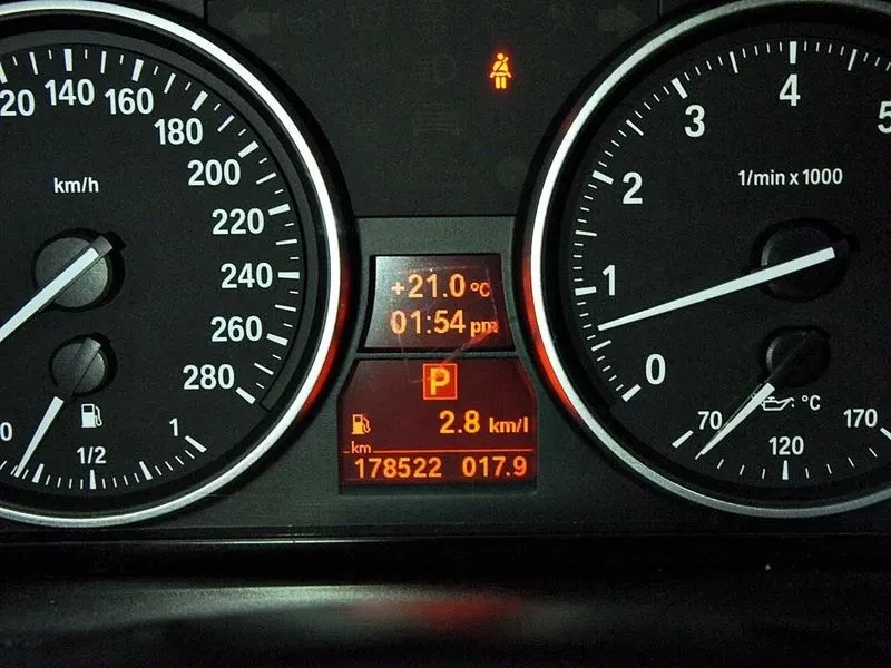 BMW 335 335I Convertible, снимка 8 - Автомобили и джипове - 56409258