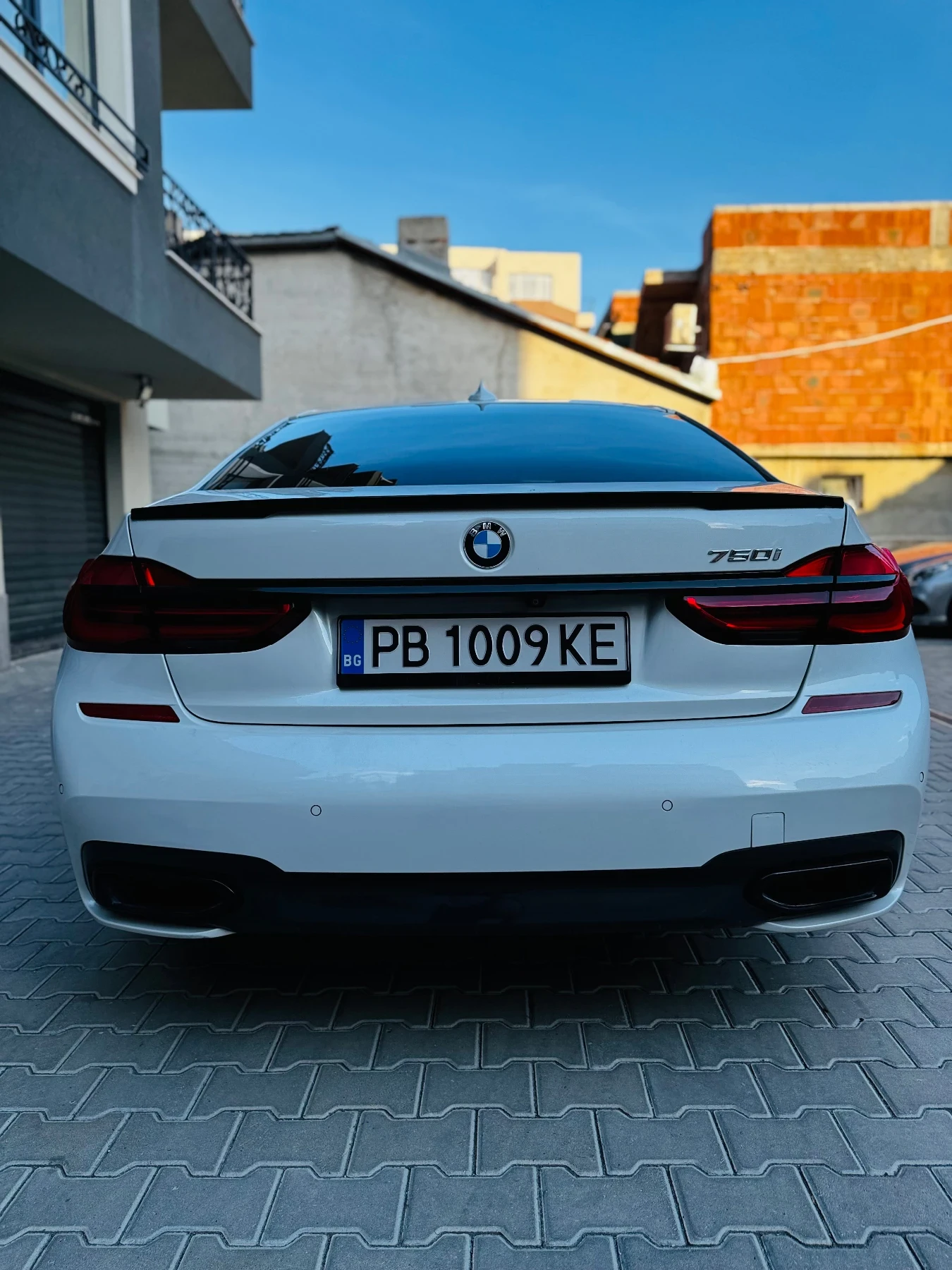 BMW 750 750i extra Long 100000km - изображение 6
