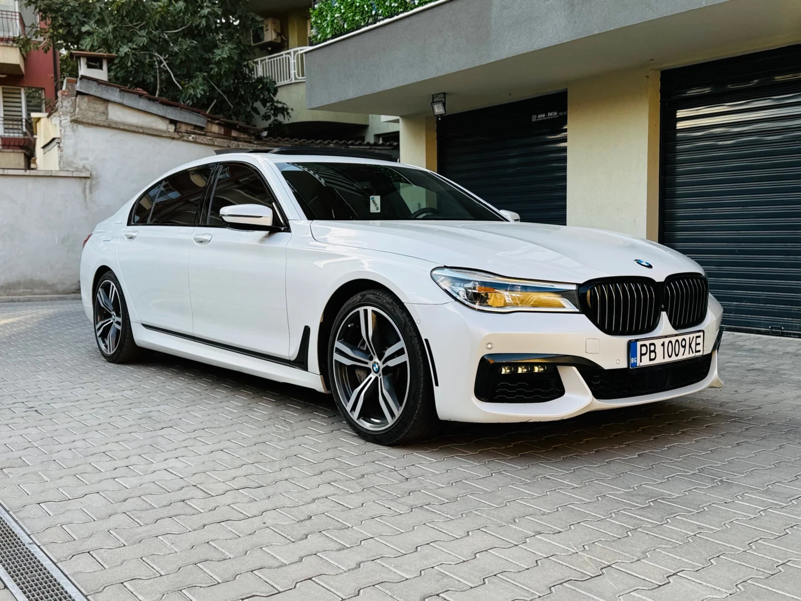 BMW 750 750i extra Long 100000km - изображение 2
