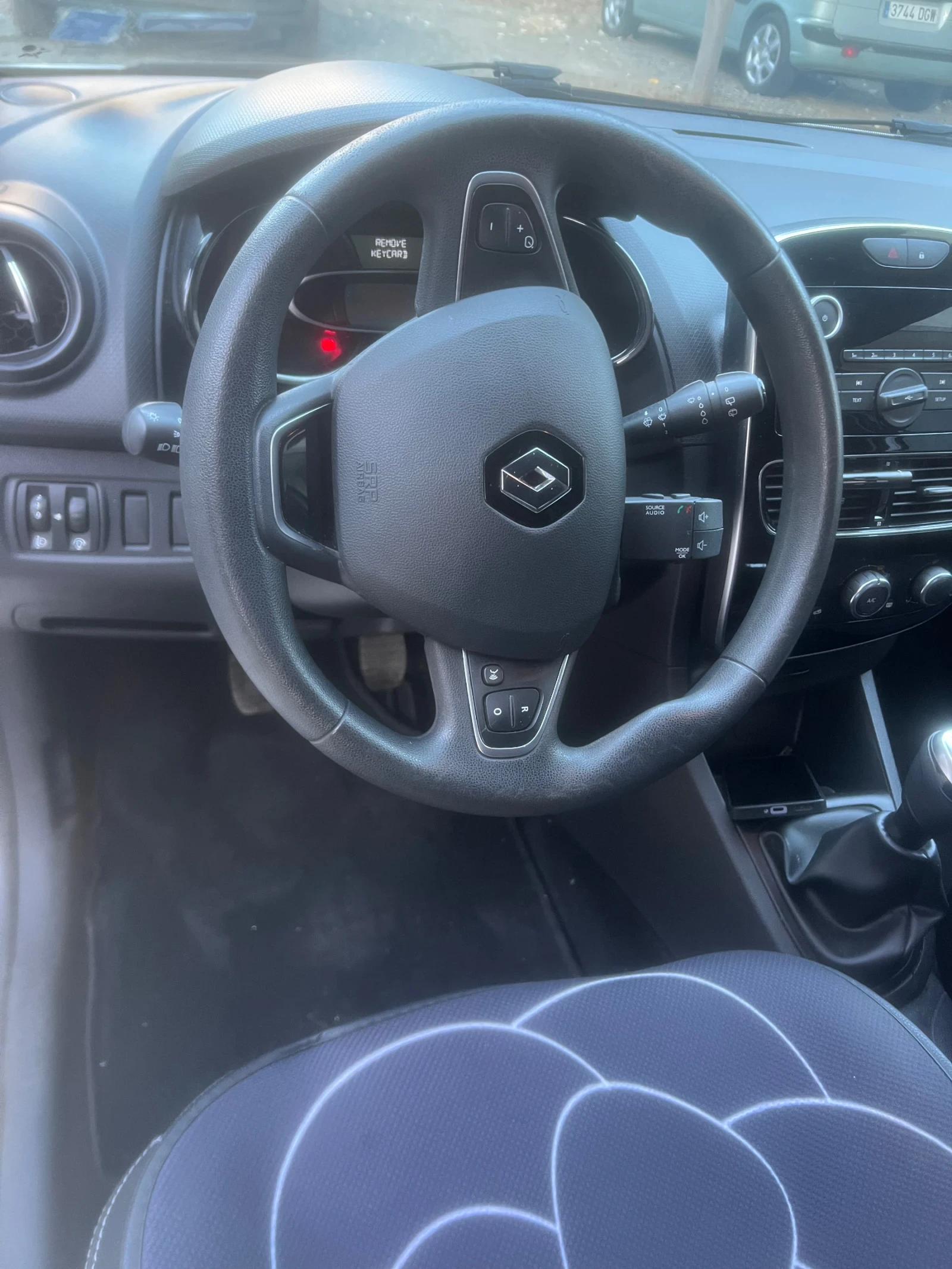 Renault Clio 1, 2 бензин 75к.с. - изображение 5