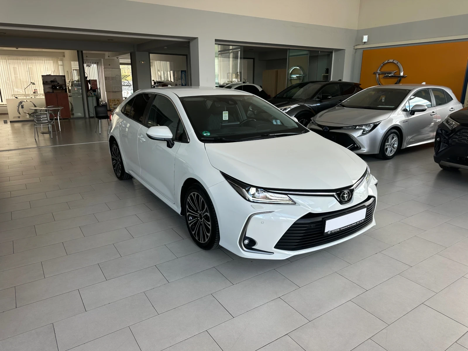 Toyota Corolla Executiv Plus* 1.6 VVT-I - изображение 6