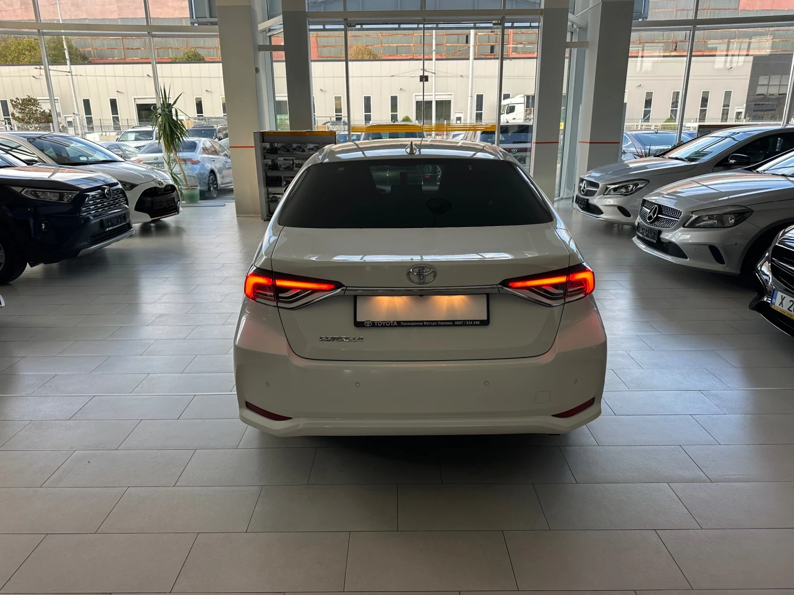 Toyota Corolla Executiv Plus* 1.6 VVT-I - изображение 4