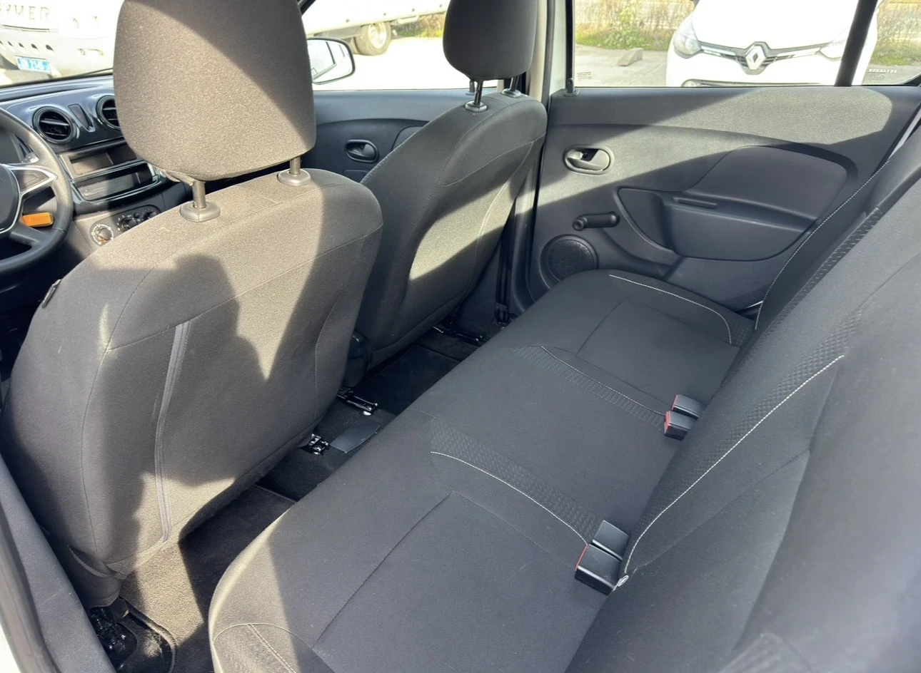 Dacia Sandero 10.2020 �. / ����� / ���� ����� ���� | Mobile.bg � ����������� 16