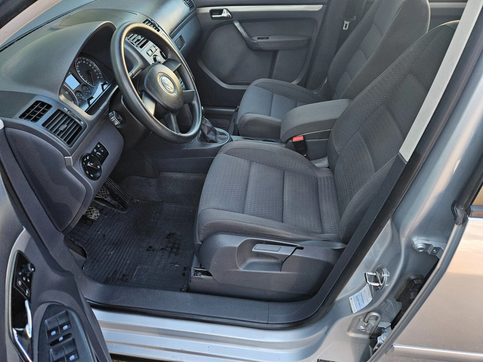 VW Touran 1.9TDI - изображение 10