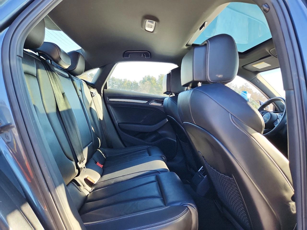 Audi S3 2.0l Premium Plus - изображение 10