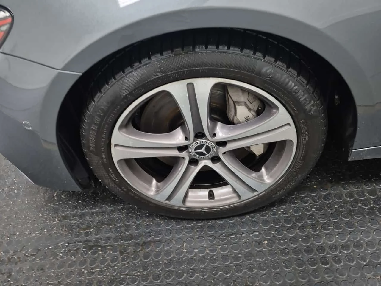 Mercedes-Benz E 450 4MATIC | AMG | PANO | HUD | 360 | DISTRONIC | , снимка 6 - Автомобили и джипове - 53818184