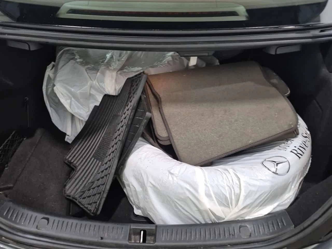 Mercedes-Benz E 450 4MATIC | AMG | PANO | HUD | 360 | DISTRONIC | , снимка 14 - Автомобили и джипове - 53818184