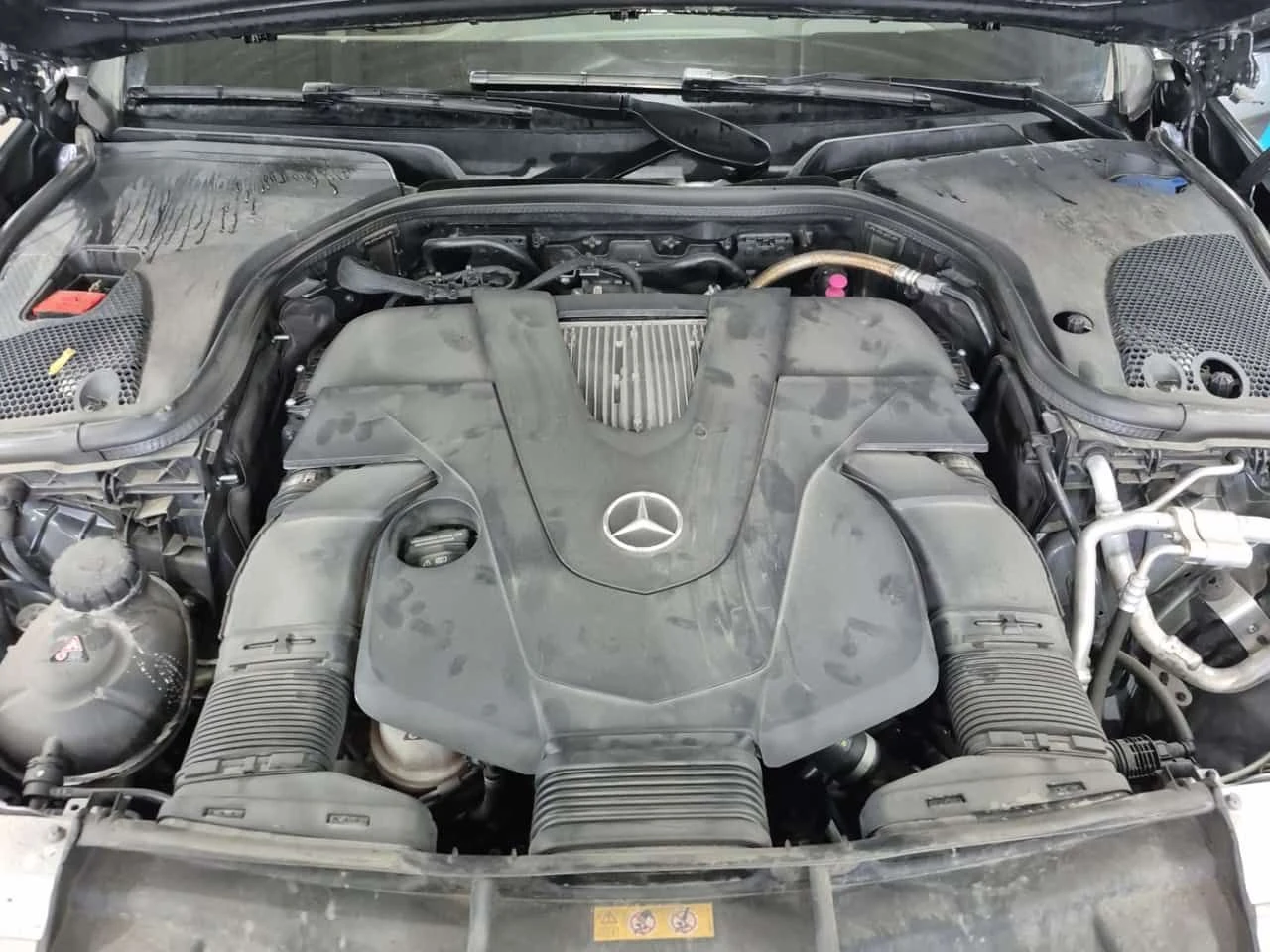 Mercedes-Benz E 450 4MATIC | AMG | PANO | HUD | 360 | DISTRONIC | , снимка 16 - Автомобили и джипове - 53818184