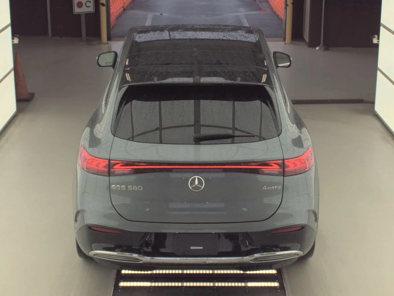 Mercedes-Benz EQS 580 SUV, снимка 4 - Автомобили и джипове - 54323080