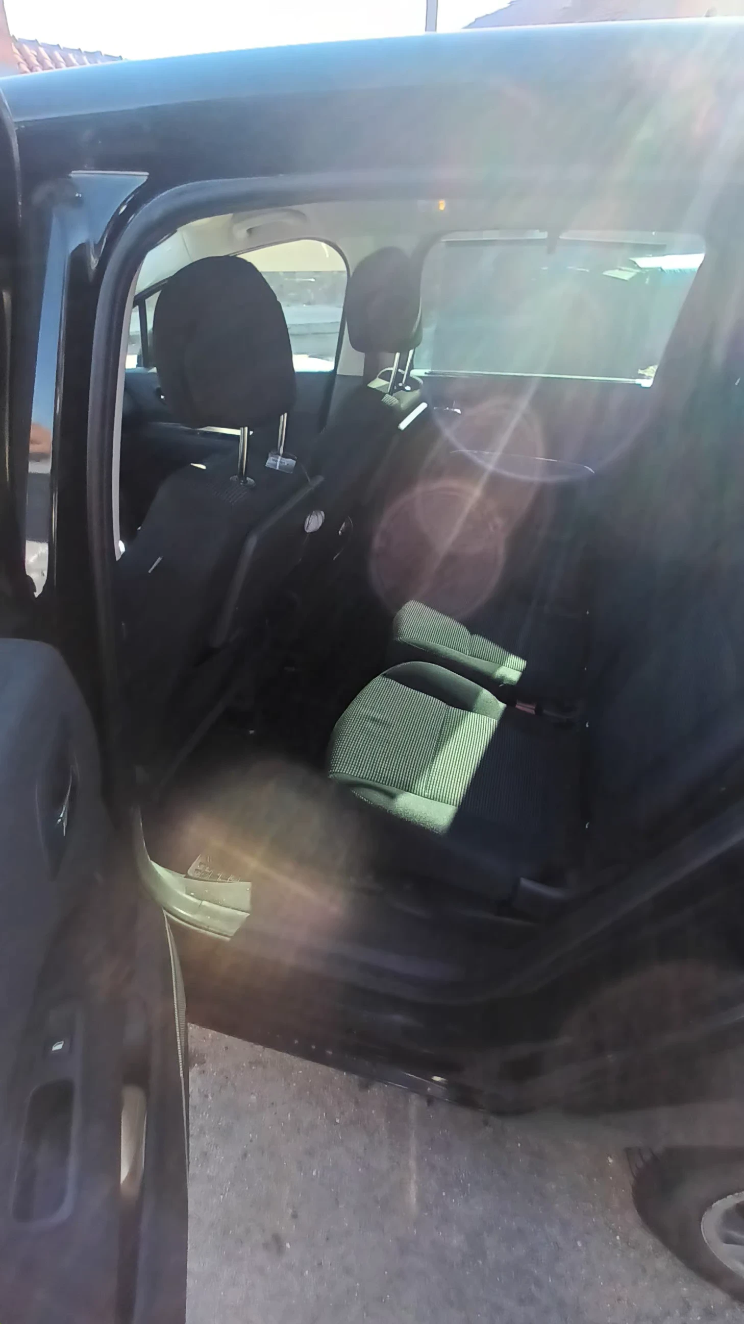 Peugeot 5008 1.6 120к.с., снимка 9 - Автомобили и джипове - 54351764