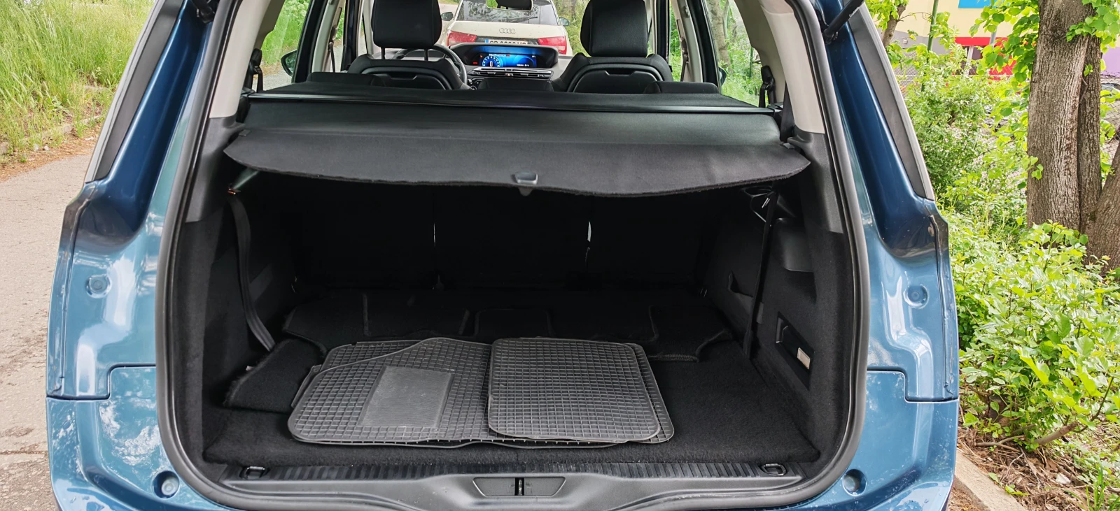 Citroen Grand C4 Picasso 2.0hdi, снимка 13 - Автомобили и джипове - 54527828