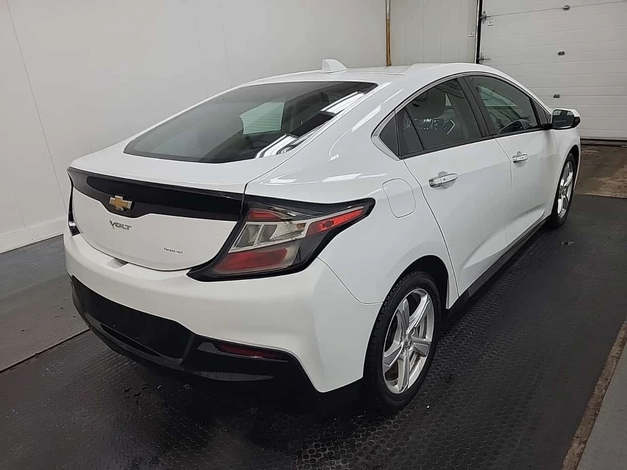 Chevrolet Volt LT| ПОДГРЕВИ| ДВА КЛЮЧА| АВТОКРЕДИТ| CARFAX, снимка 4 - Автомобили и джипове - 54656377