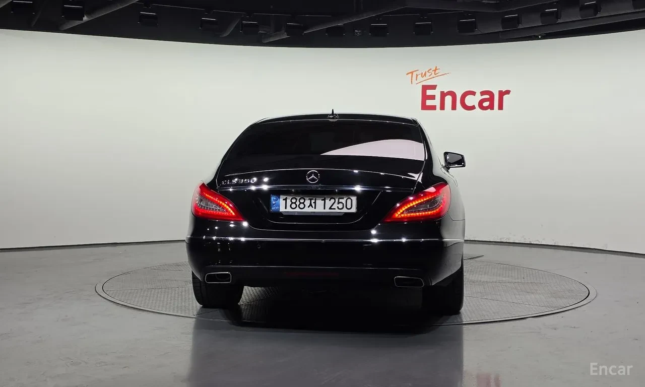 Mercedes-Benz CLS 350 AIRMATIC | ПОДГРЕВ | ОБДУХ | ПАНОРАМА, снимка 4 - Автомобили и джипове - 54884810