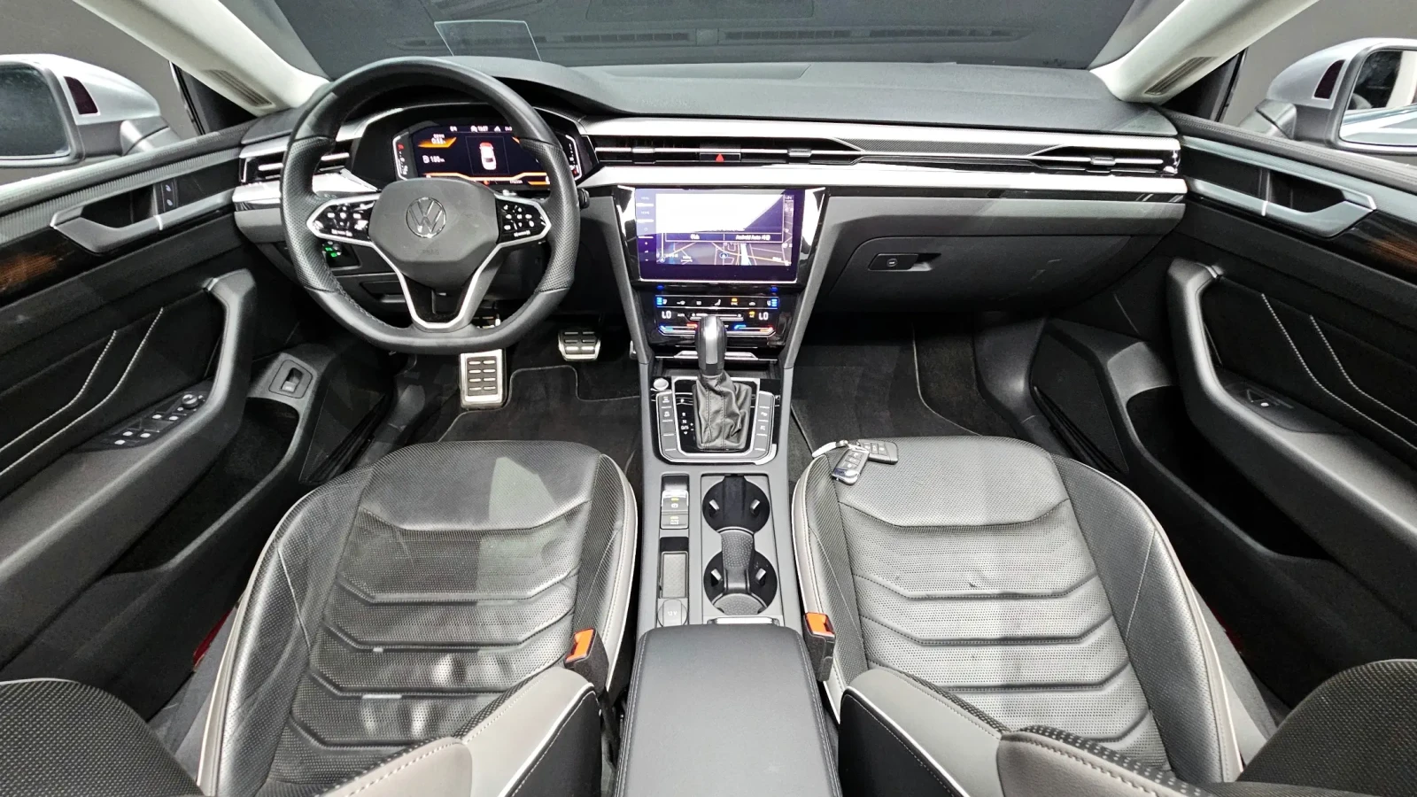 VW Arteon 2.0 TDI Prestige, HeadUP, 360-cam, Подгрев, Обдух., снимка 6 - Автомобили и джипове - 54933096