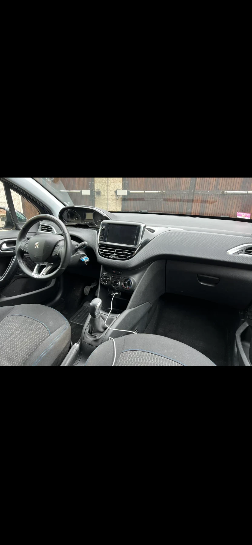 Peugeot 208, снимка 8 - Автомобили и джипове - 55075893