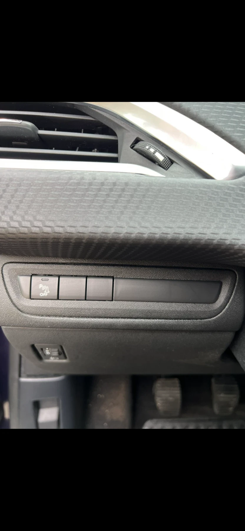 Peugeot 208, снимка 7 - Автомобили и джипове - 55075893
