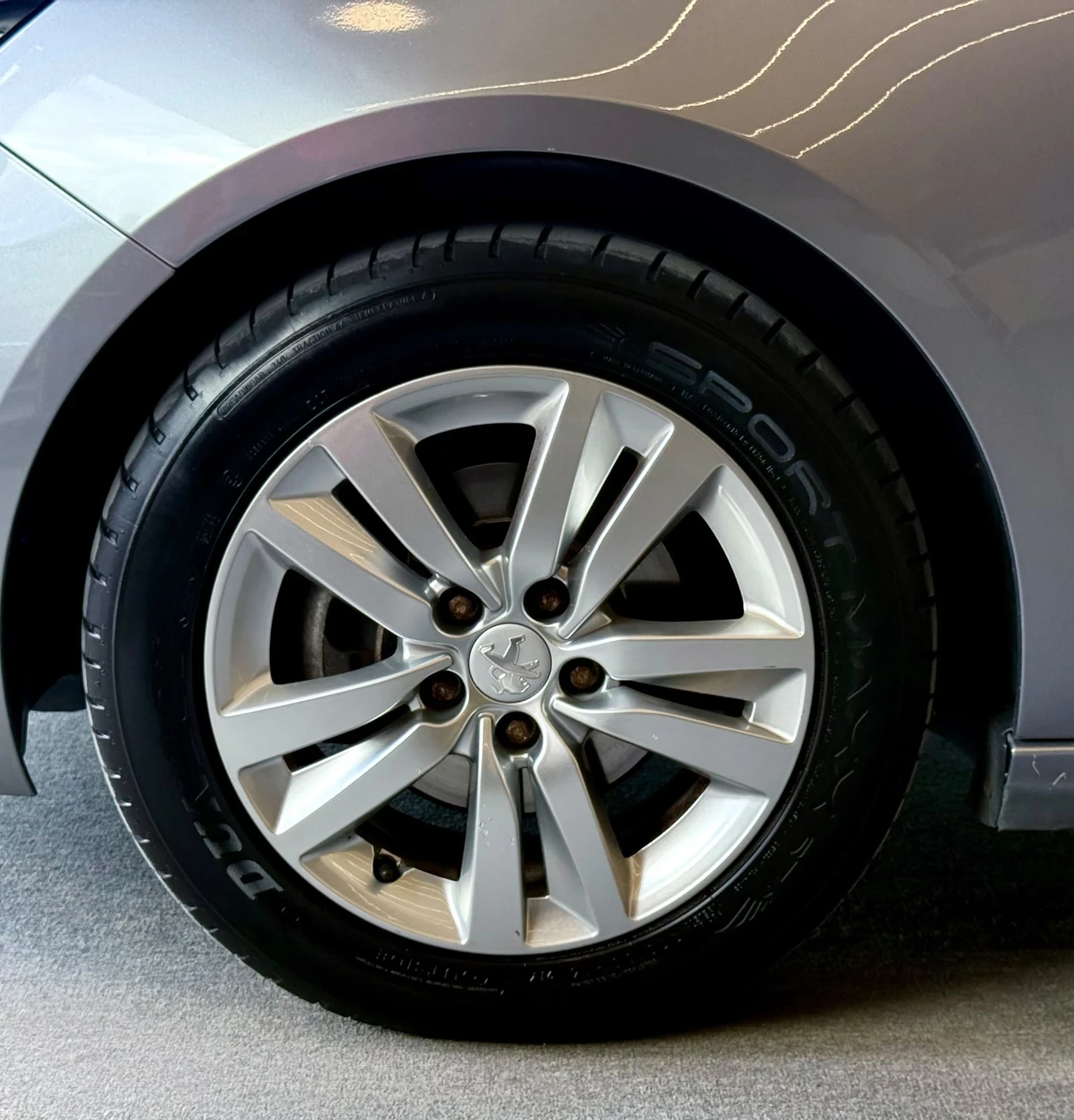 Peugeot 308 1.2i PureTech 130hp Auto, снимка 15 - Автомобили и джипове - 55177349