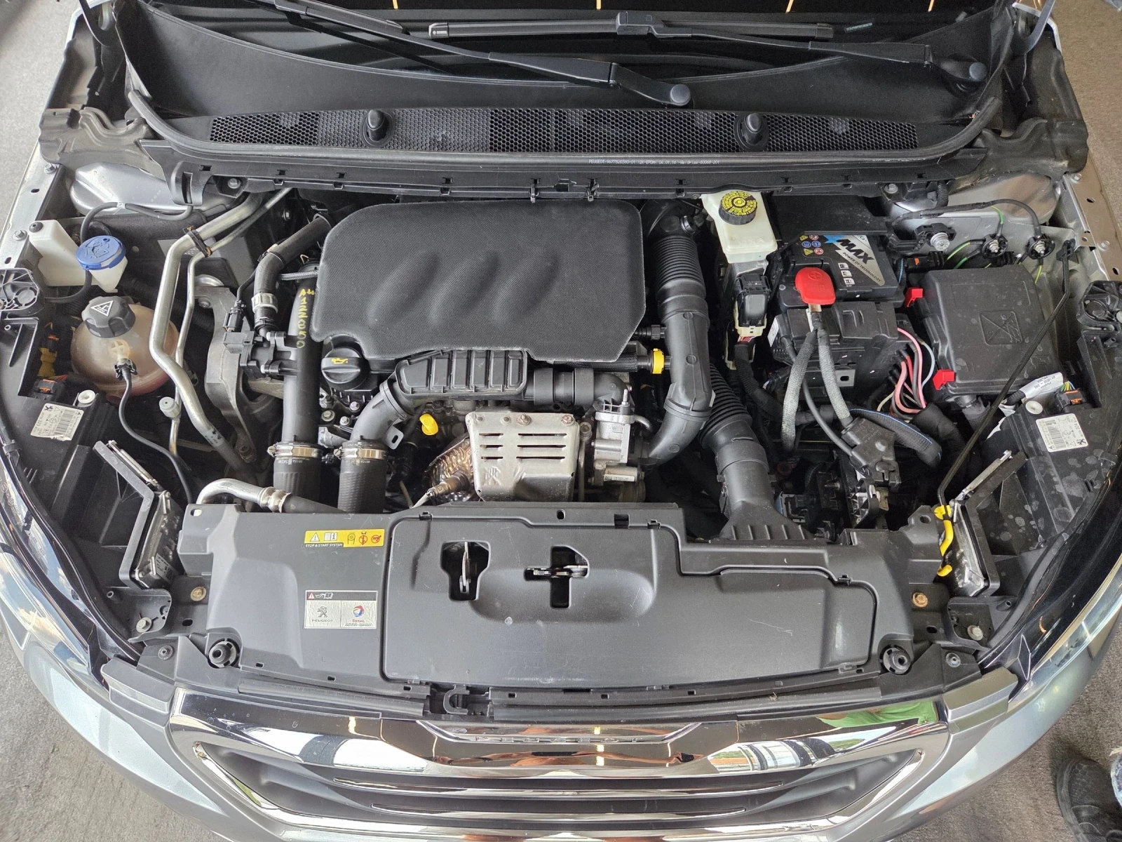 Peugeot 308 1.2i PureTech 130hp Auto, снимка 17 - Автомобили и джипове - 55177349