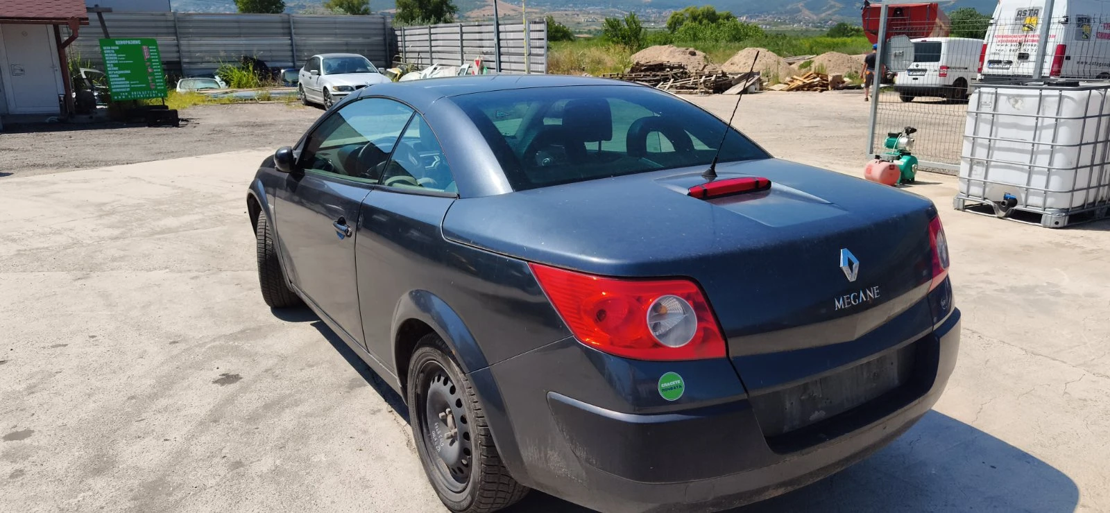 Renault Megane 1.6, снимка 4 - Автомобили и джипове - 55482282