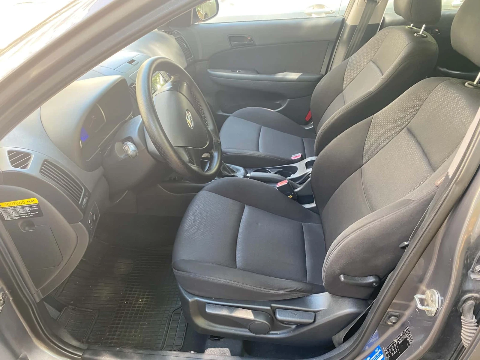 Hyundai I30 1.4, снимка 4 - Автомобили и джипове - 55616511