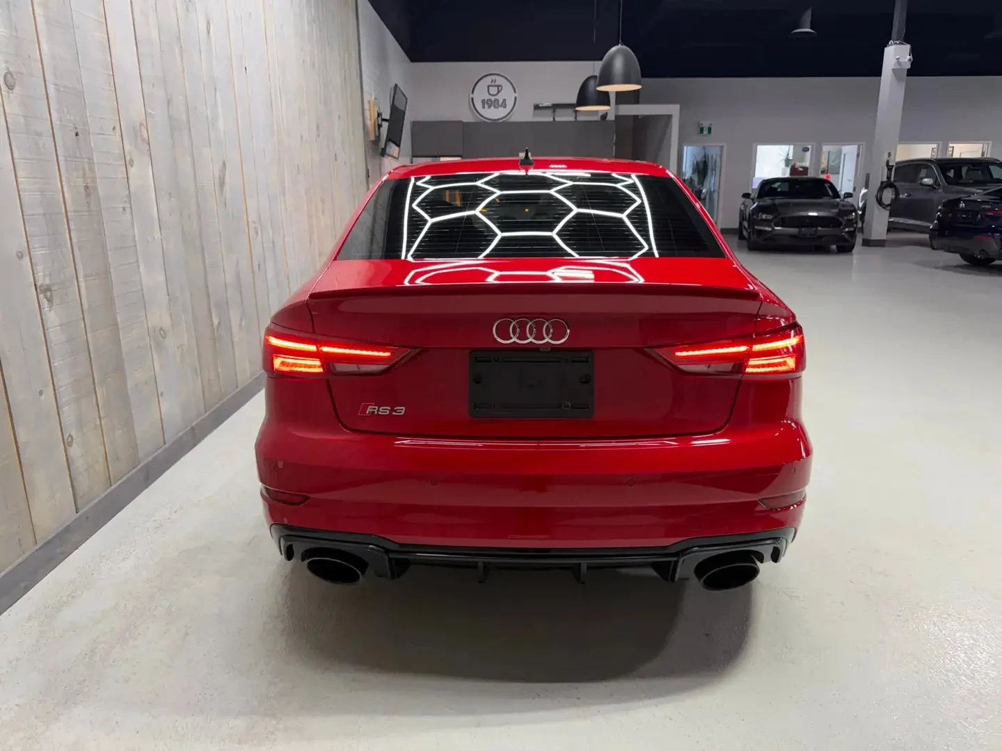 Audi Rs3 ЦЕНА ДО БЪЛГАРИЯ АВТОКРЕДИТ, снимка 4 - Автомобили и джипове - 55972082
