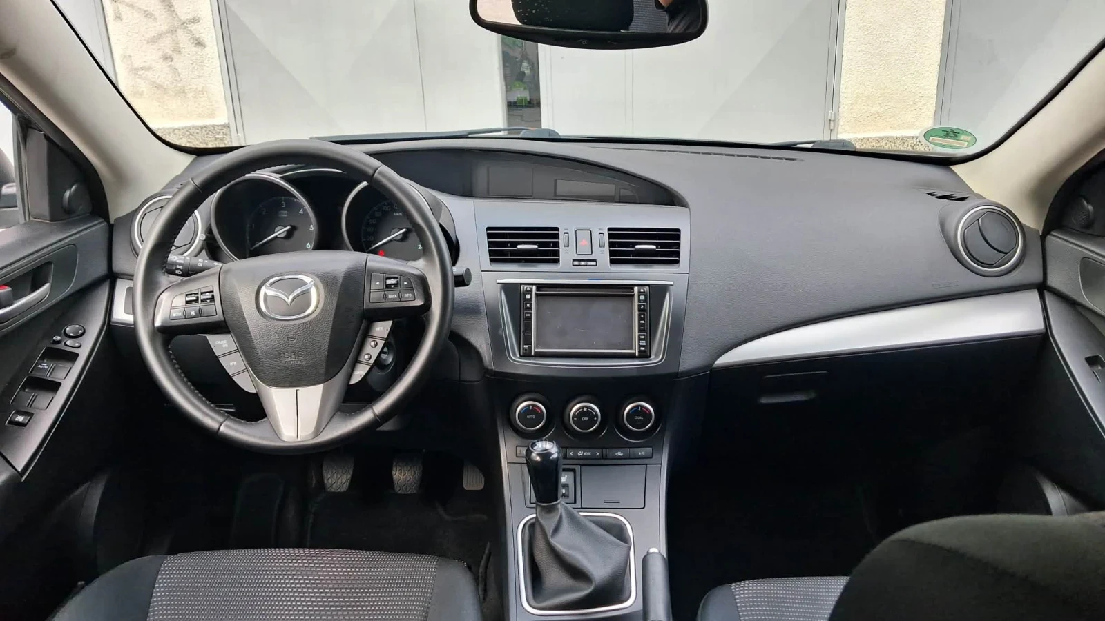 Mazda 3 2.2 D 150к.с. 6ск., снимка 8 - Автомобили и джипове - 56088115