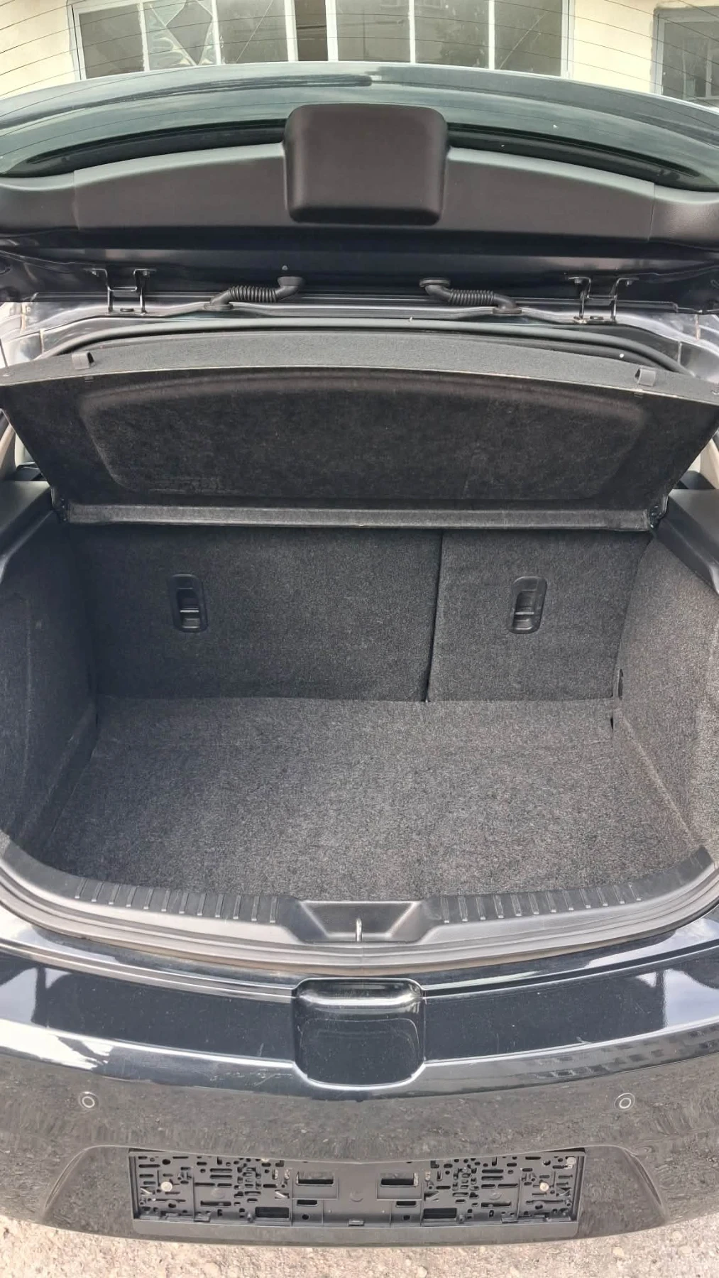 Mazda 3 2.2 D 150к.с. 6ск., снимка 12 - Автомобили и джипове - 56088115