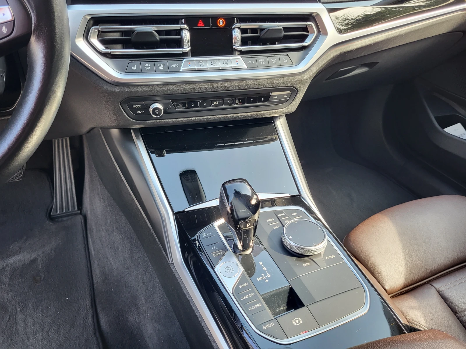BMW 320 dA, снимка 13 - Автомобили и джипове - 56139859