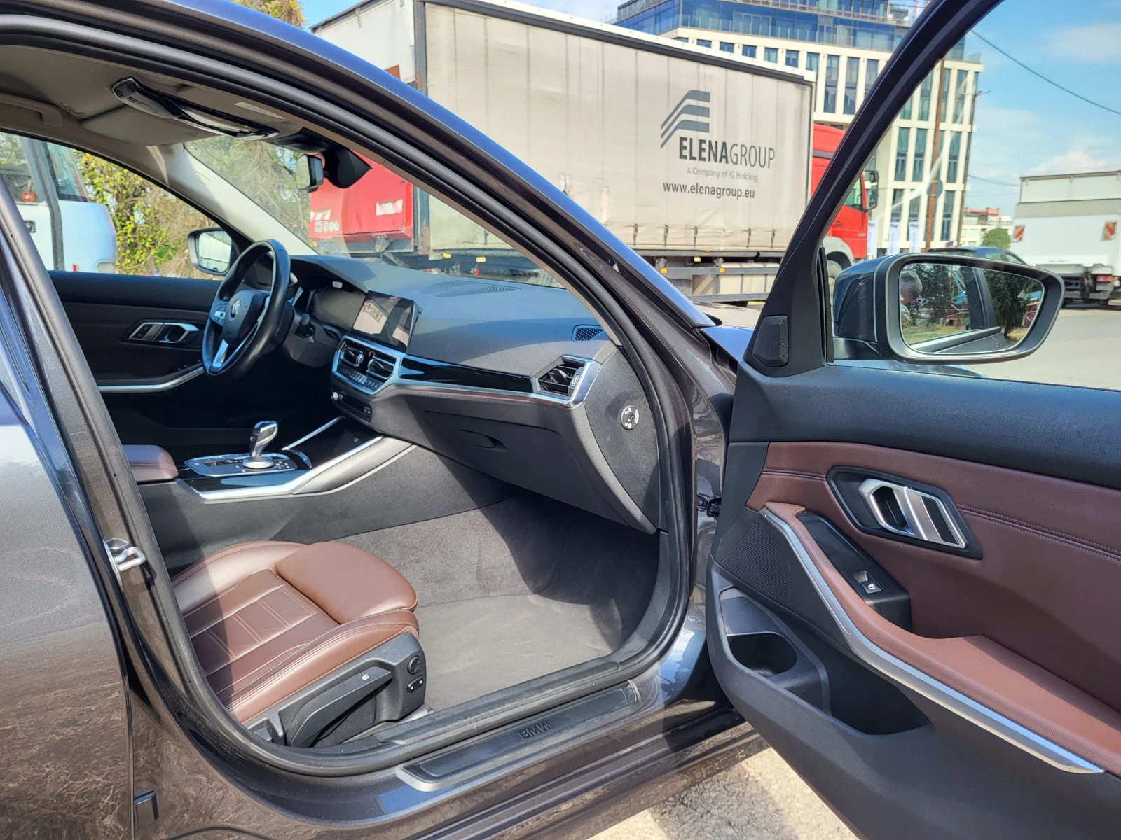 BMW 320 dA, снимка 16 - Автомобили и джипове - 56139859