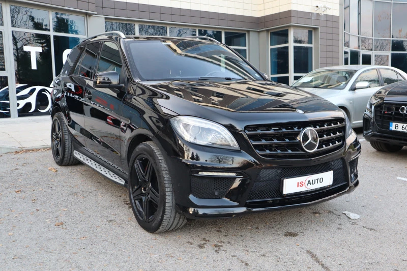 Mercedes-Benz ML 63 AMG Harman&Kardon/Distronic/Панорама/, снимка 3 - Автомобили и джипове - 43503353