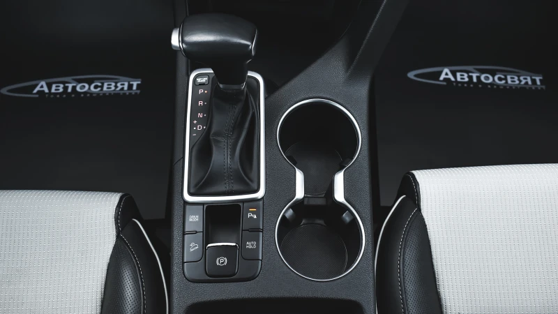 Kia Sportage GT-Line 1.6 CRDi Automatic, снимка 12 - Автомобили и джипове - 50208613