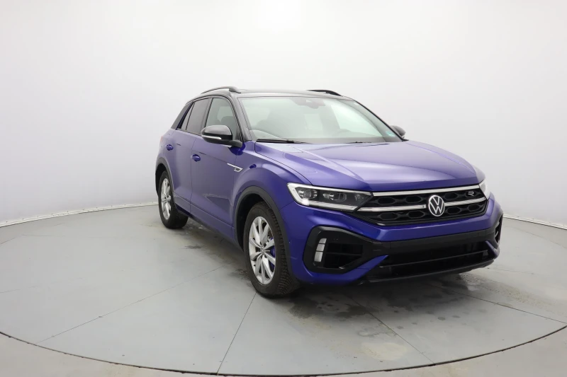VW T-Roc R 300HP/ 4x4 / NAVI / PANO / AKRAPOVIC /  , снимка 3 - Автомобили и джипове - 52157595