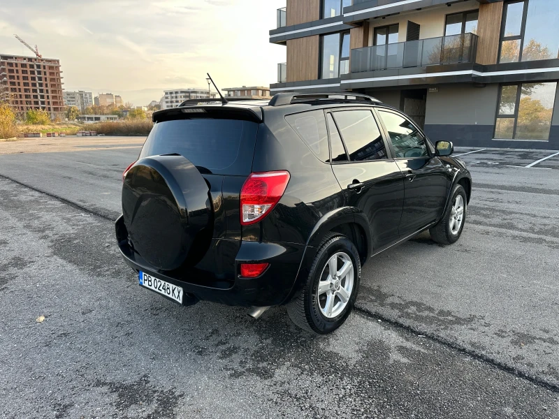 Toyota Rav4 2.2D 177кс 4X4, снимка 2 - Автомобили и джипове - 52613675