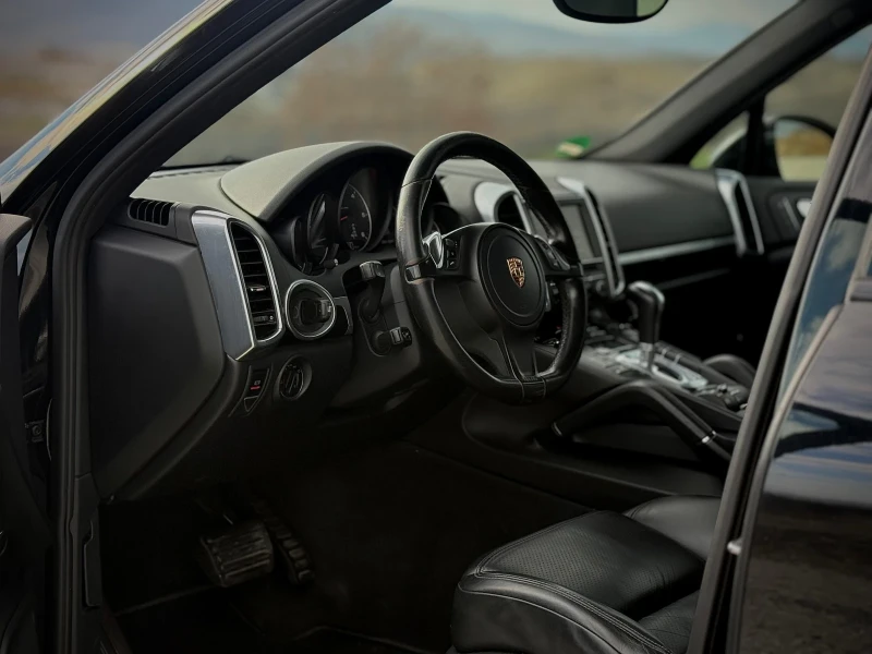 Porsche Cayenne, снимка 8 - Автомобили и джипове - 53399565