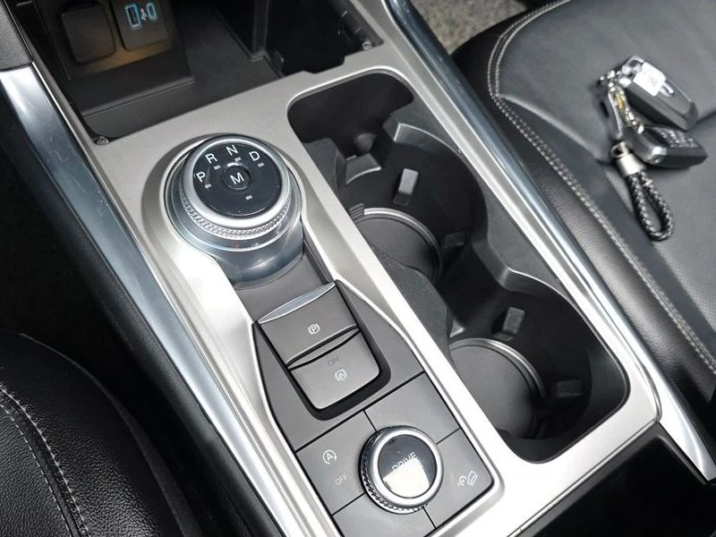 Ford Explorer 2.3 H Automatic, снимка 9 - Автомобили и джипове - 55814499
