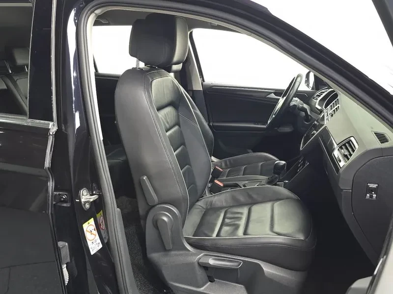 VW Tiguan 2.0 Tdi Premium, снимка 12 - Автомобили и джипове - 56266941
