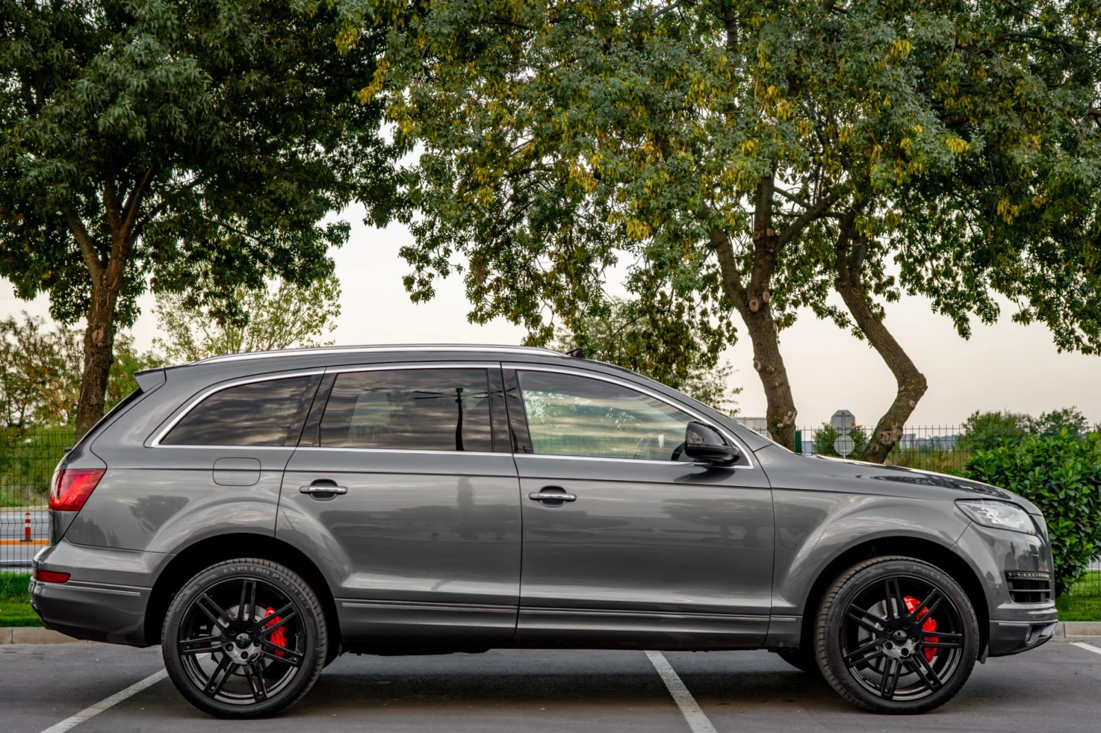 Audi Q7 3.0TDI* QUATTRO* S-LINE* 7-МЕСТЕН* PANO* CARBON - изображение 6
