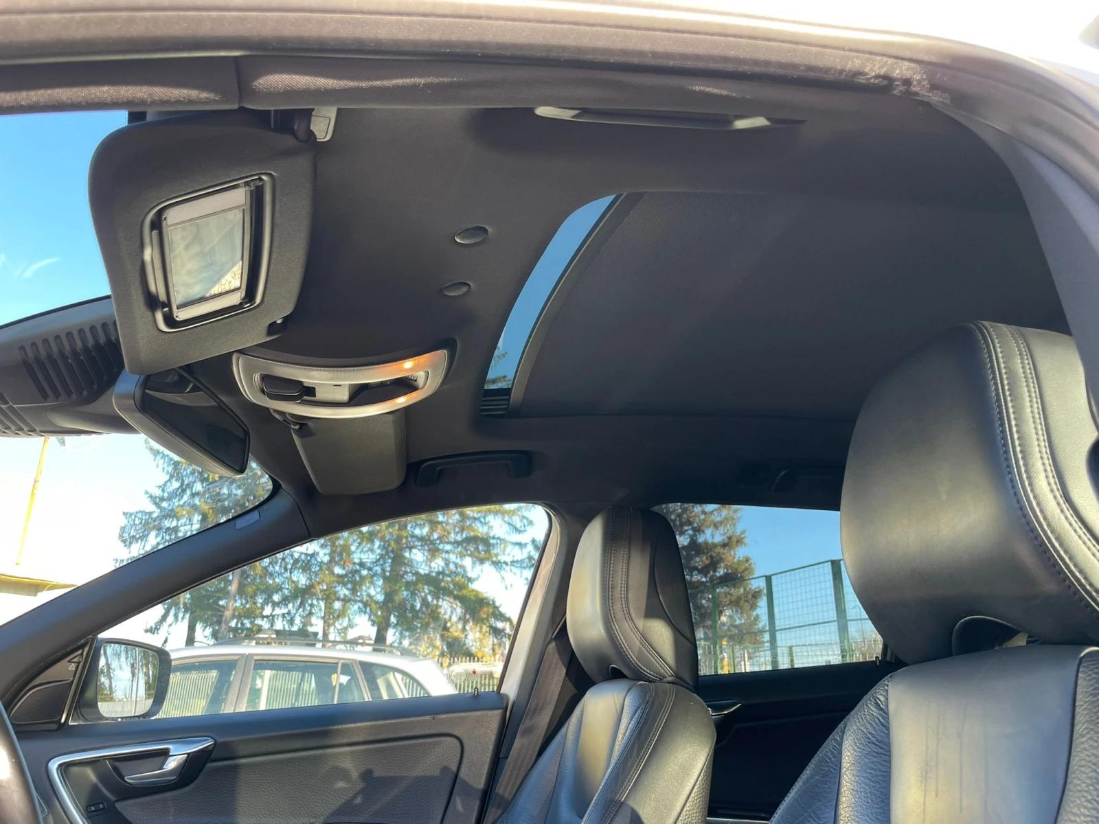 Volvo XC60 /D5244T17 - изображение 8