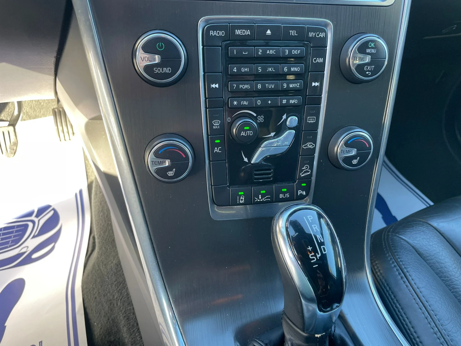 Volvo XC60 /D5244T17 - изображение 9