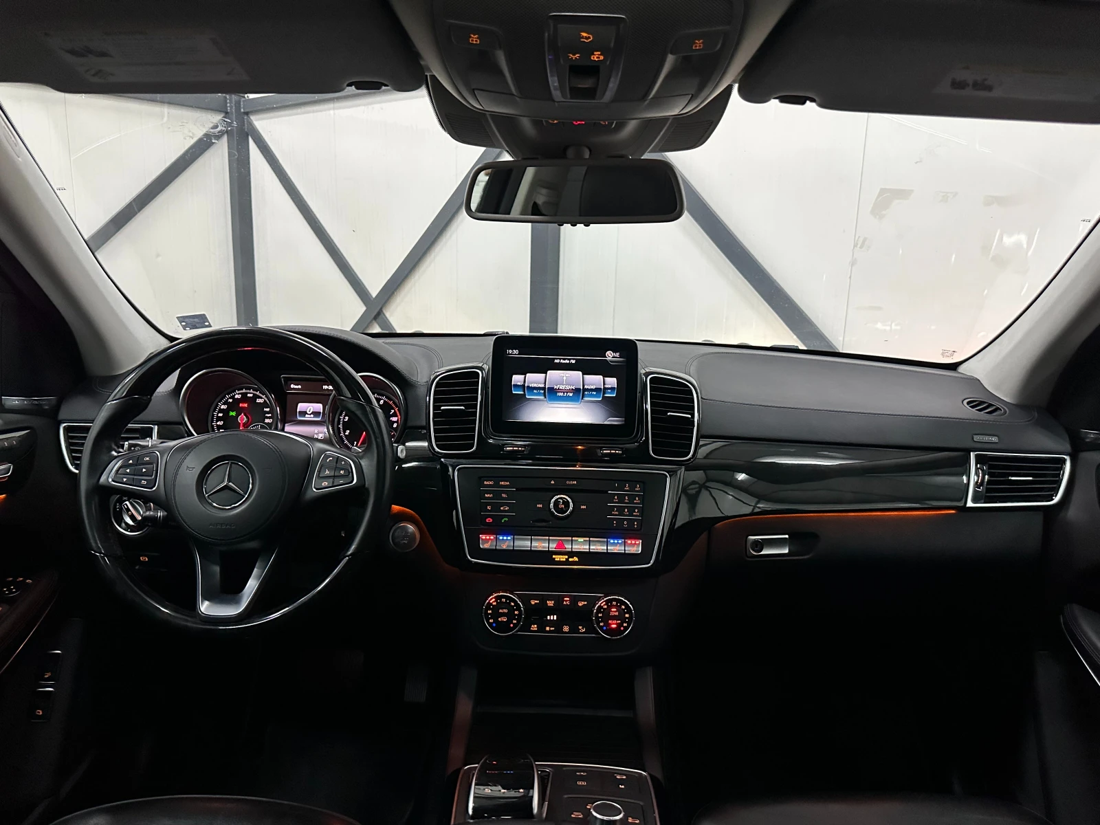 Mercedes-Benz GLS 500 550 * AMG* 360* ОБДУХВАНЕ* ПАНОРАМА , снимка 10 - Автомобили и джипове - 53035963