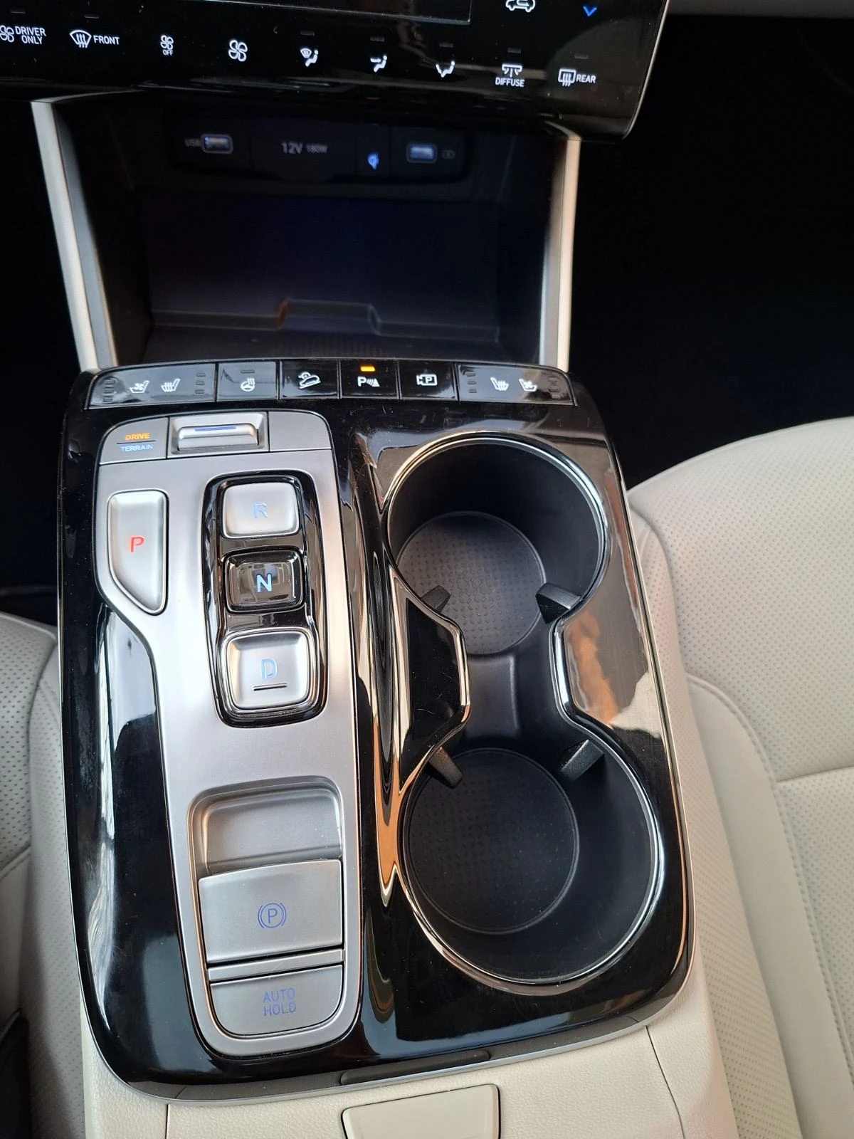 Hyundai Tucson Hybrid, 4X4, панорама, кожа, снимка 13 - Автомобили и джипове - 53891158