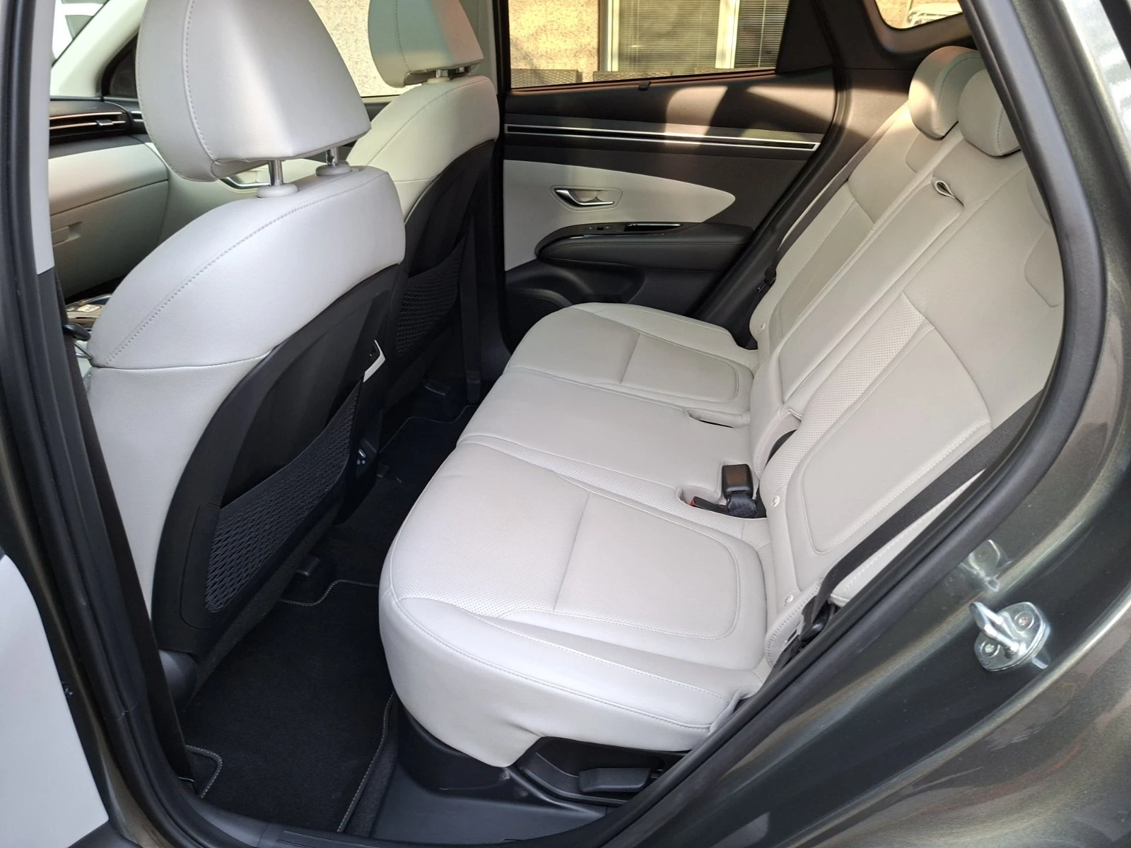 Hyundai Tucson Hybrid, 4X4, панорама, кожа, снимка 11 - Автомобили и джипове - 53891158