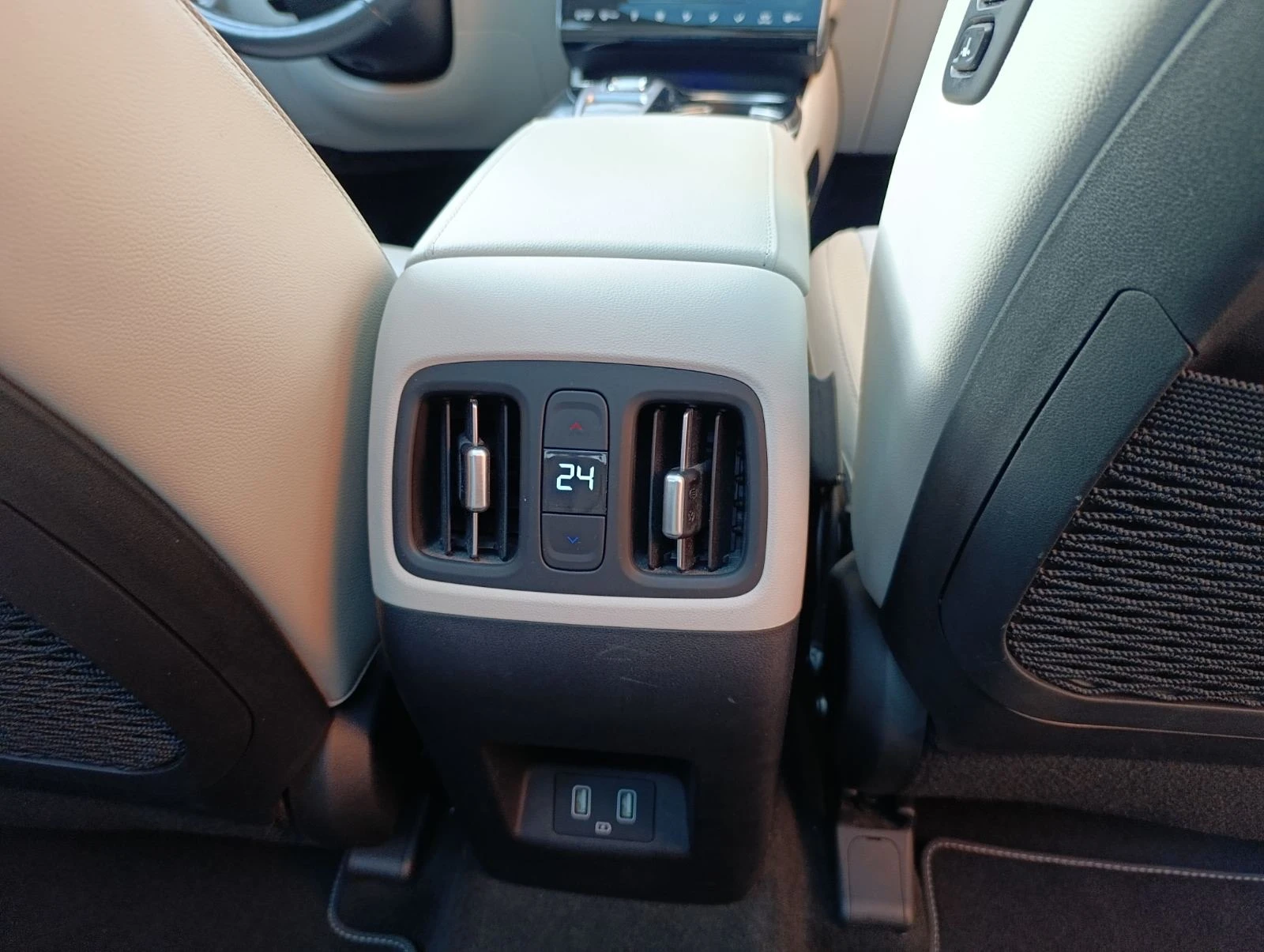 Hyundai Tucson Hybrid, 4X4, панорама, кожа, снимка 15 - Автомобили и джипове - 53891158