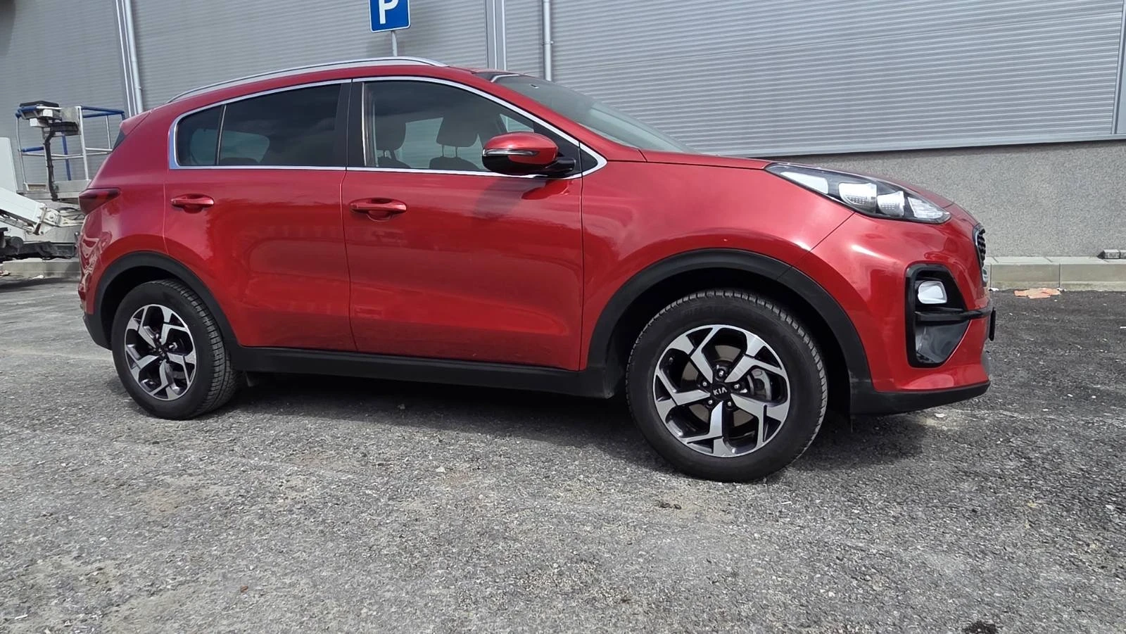 Kia Sportage 1.6i , 55.000km, снимка 6 - Автомобили и джипове - 54009390