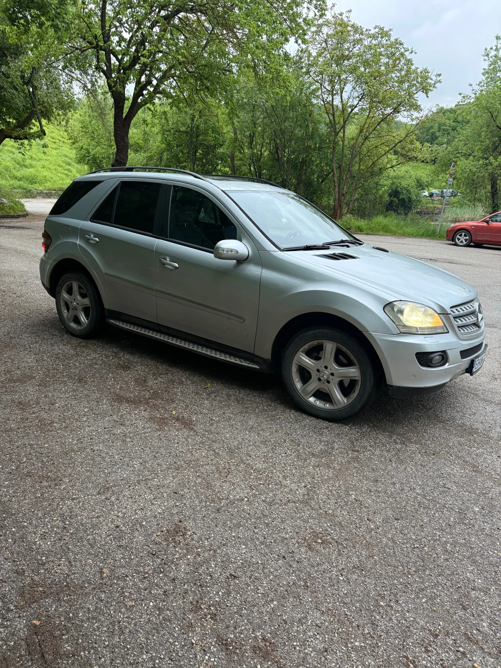 Mercedes-Benz ML 320, снимка 8 - Автомобили и джипове - 54591651